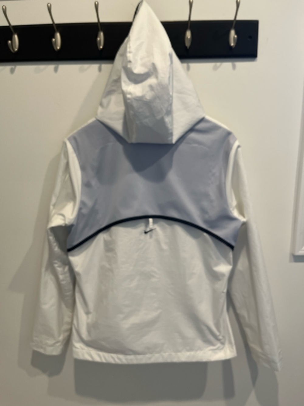 Nike Windbreaker hooded jacket - Picture 9 of 12